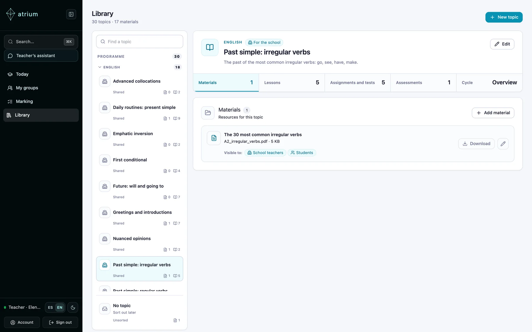 The «Topics» screen in MirandumEdu: a list of course topics with materials and the groups they belong to.